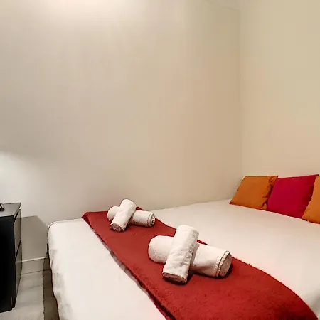 Nestor&jeeves - Chill Lounge - Center, Close Sea